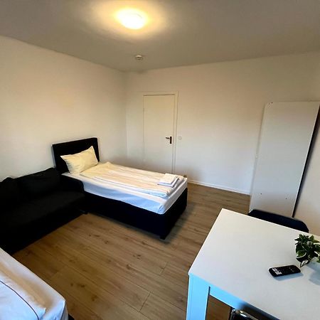 3-Zimmer Monteurwohnung Mit Balkon Neumünster Eksteriør bilde
