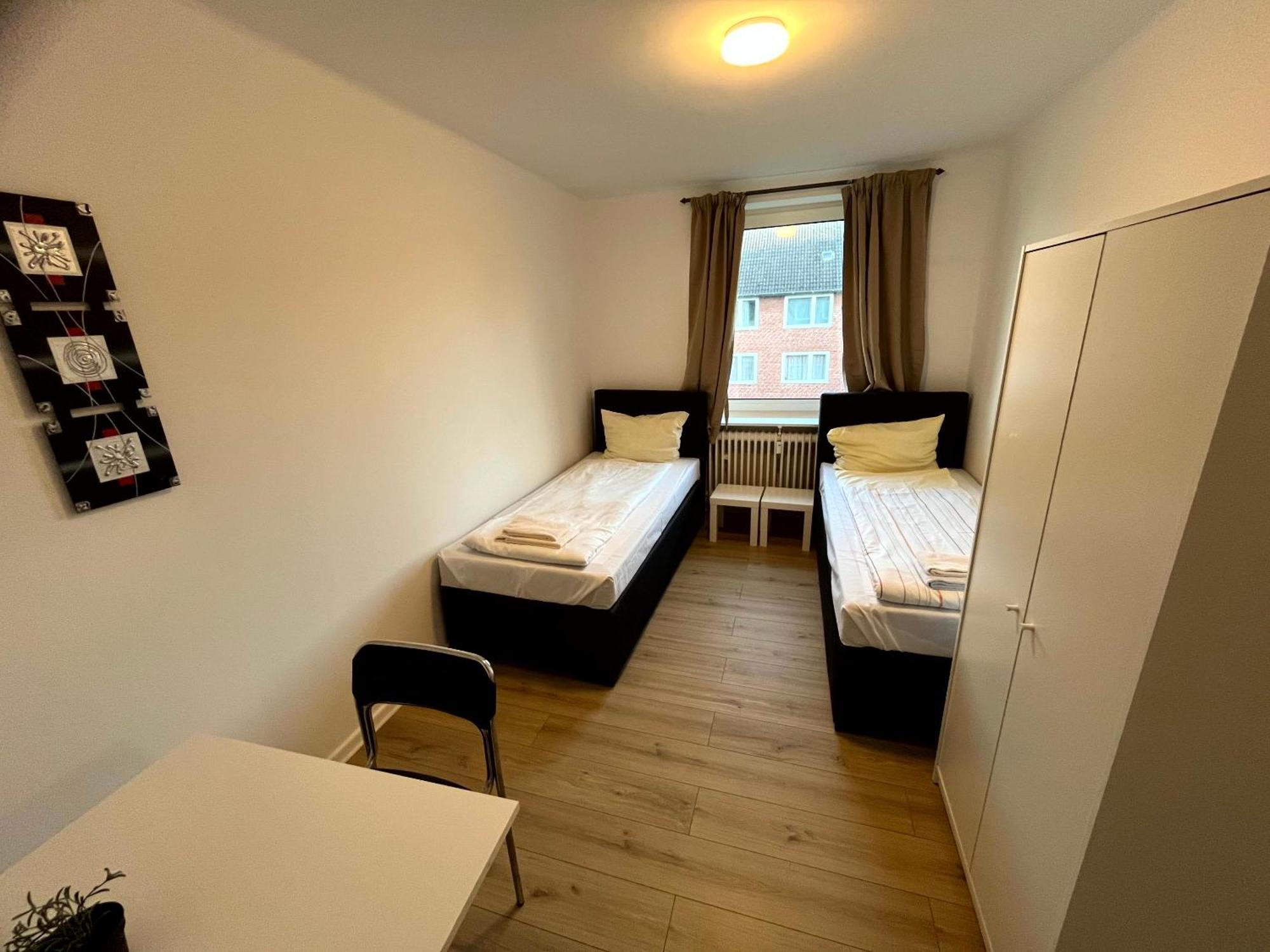 3-Zimmer Monteurwohnung Mit Balkon Neumünster Eksteriør bilde