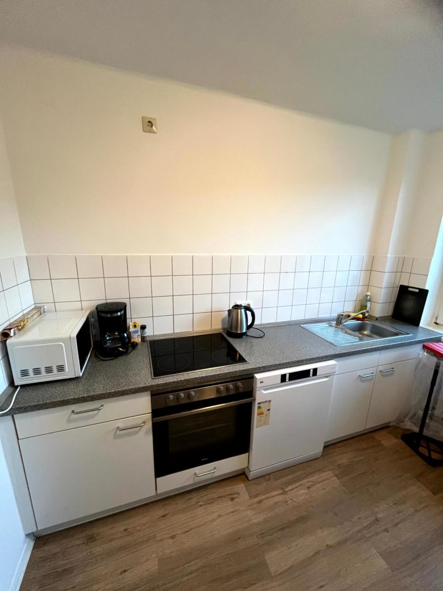 3-Zimmer Monteurwohnung Mit Balkon Neumünster Eksteriør bilde