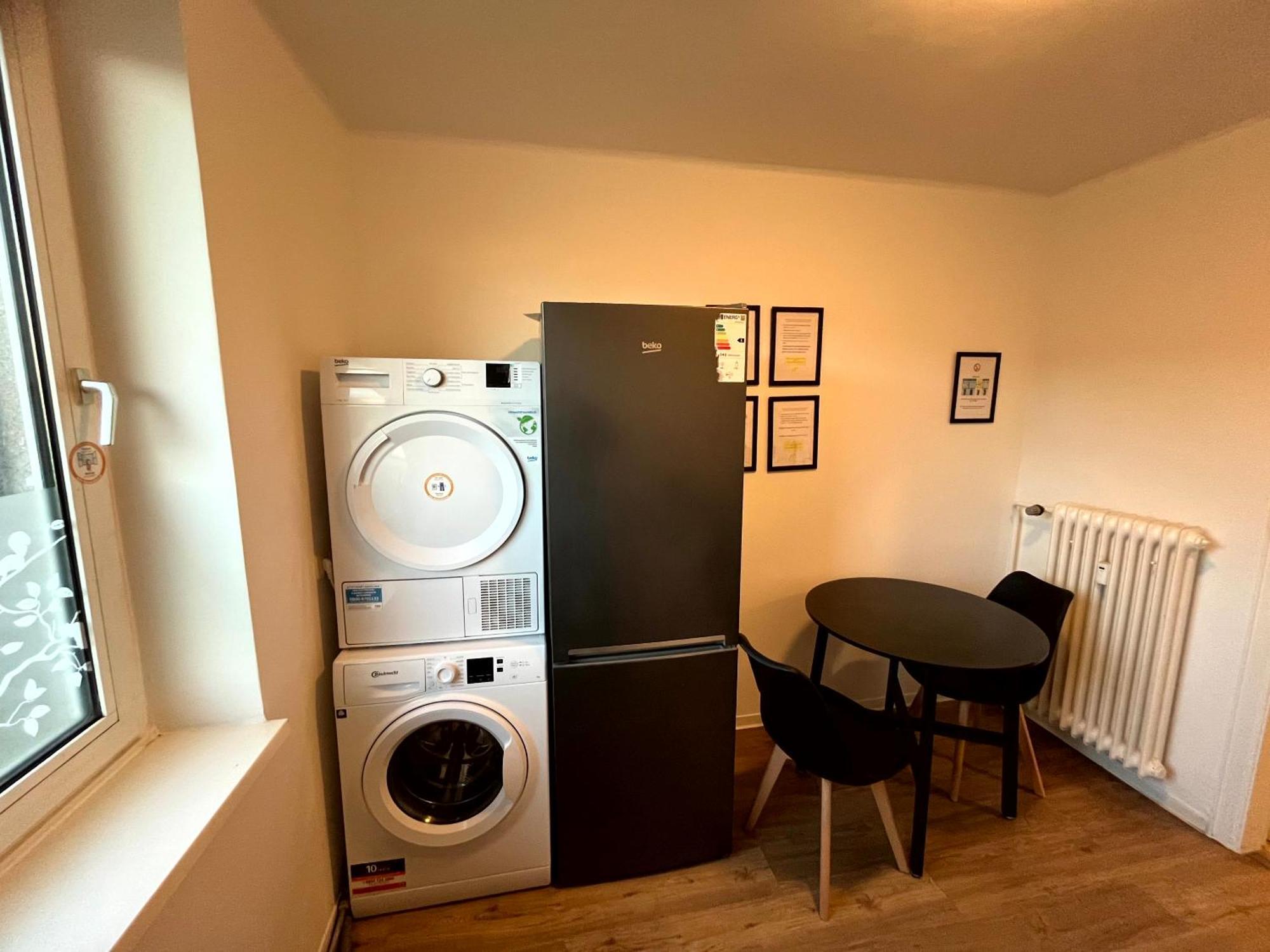3-Zimmer Monteurwohnung Mit Balkon Neumünster Eksteriør bilde